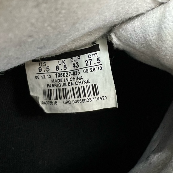 Nike Air Jordan 5 Retro Oreo tennis shoes. - Picture 9 of 11